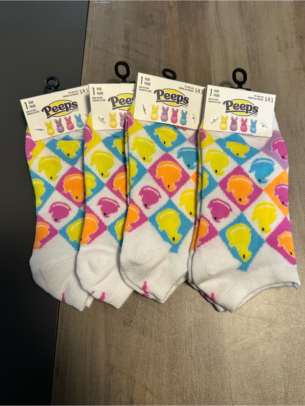 Peeps Chick‎ Socks x4 NWT